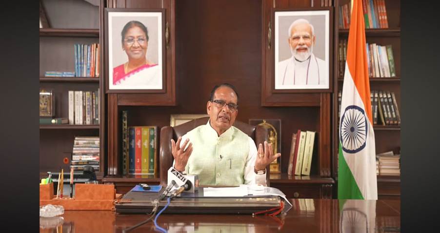 Shivraj Singh Chouhan Launches Padayatra in Vidisha to Promote Central Welfare Schemes and Rural Development