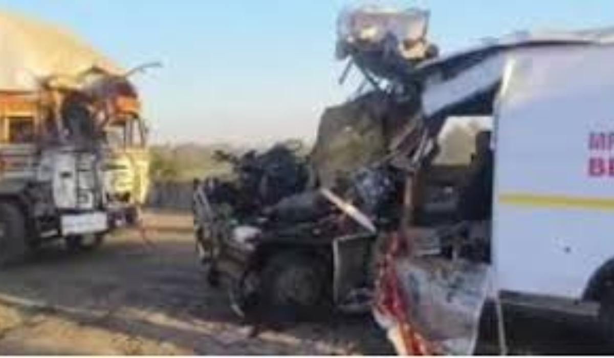 Four Bomb Squad Officers Killed in Madhya Pradesh, Safety Lapses Under Scrutiny